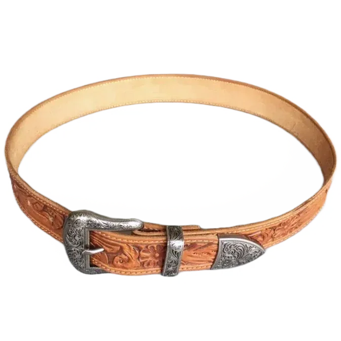 Détails de la Ceinture Western Artisanale en Cuir