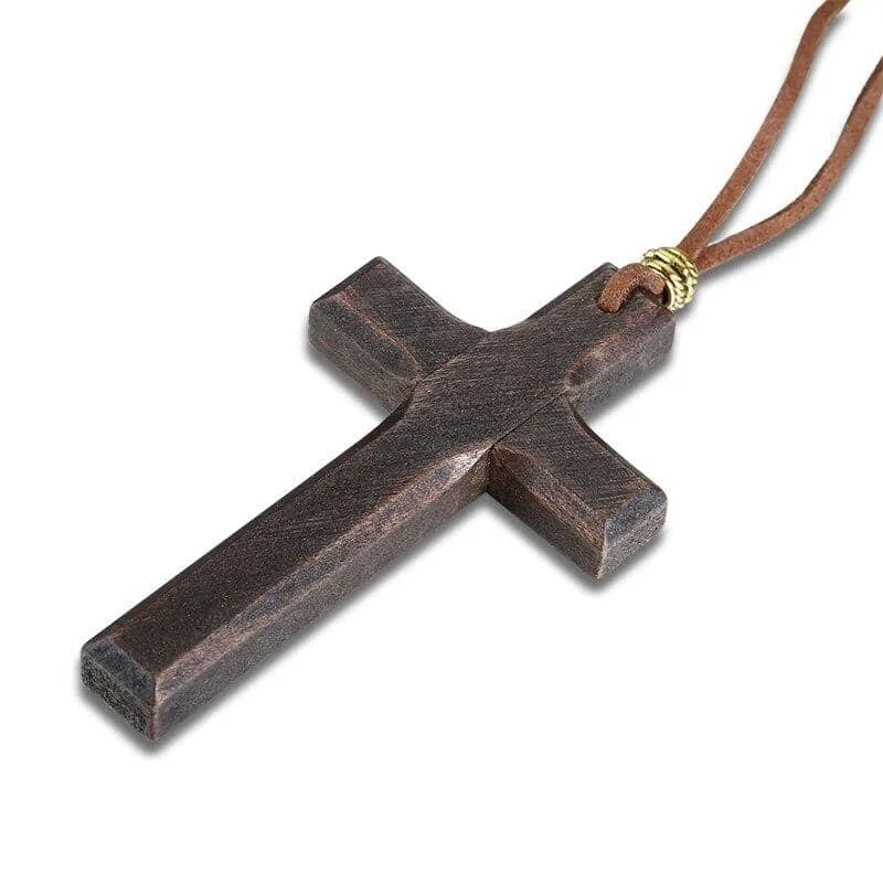 Détails du Collier Croix en Bois